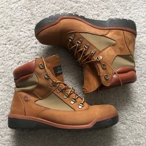 Size 10.5 timberland field boots